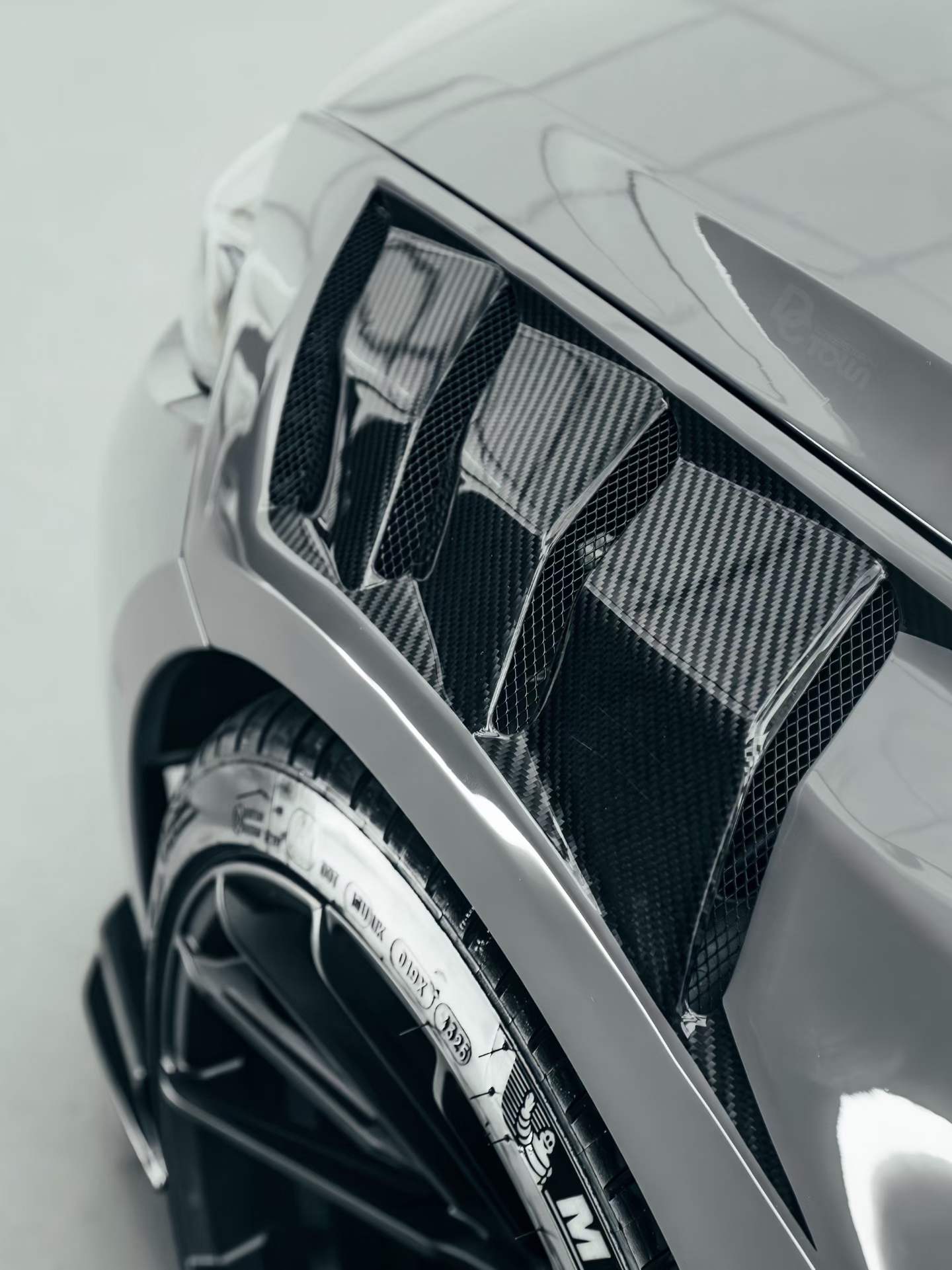 BMW M3 G80 G81 2021 2022 2023 2024 & M4 G82 G83 2021 2022 2023 2024 with Aftermarket Parts - AE Style Front Fenders Carbon Fiber from ArmorExtend