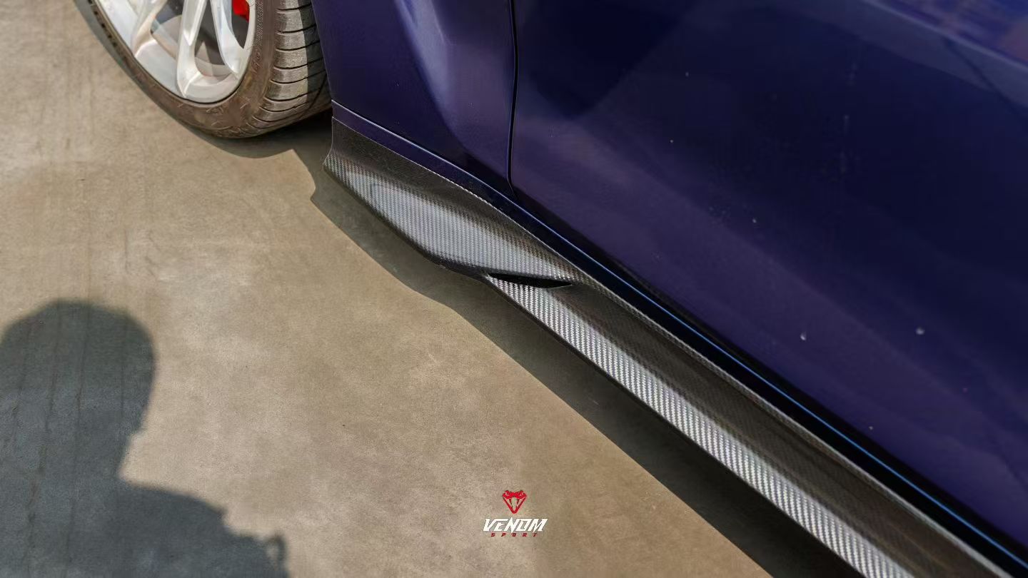 BMW M4 G82 G83 2021-ON with Aftermarket Parts - Venom Sport Series Style Side Skirts Dry Pre-preg Carbon Fiber from ArmorExtend