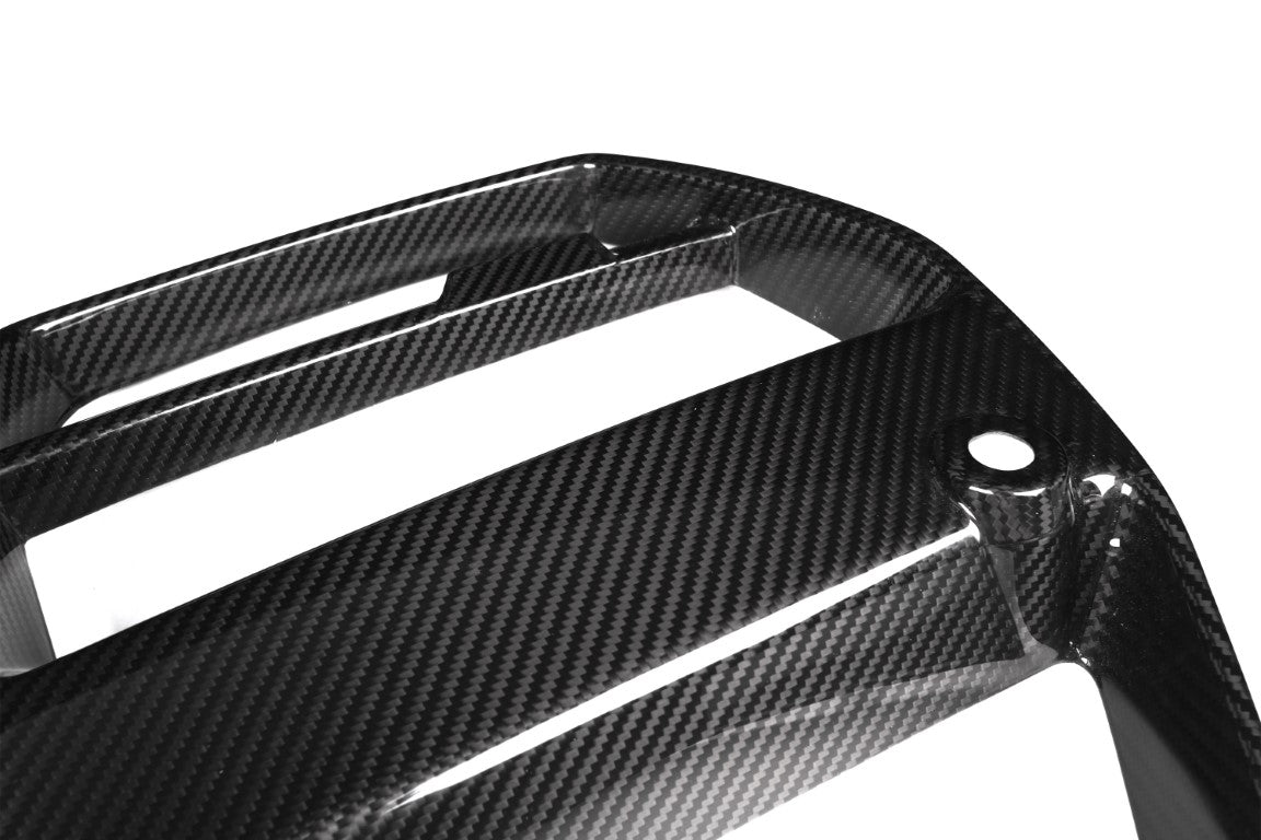 BMW M3 M3C M3CS G80 G81 2021-ON & M4 M4C M4CS G82 G83 2021-ON with Aftermarket Parts - V Style Front Kidney Grill Pre-preg Carbon Fiber from ArmorExtend