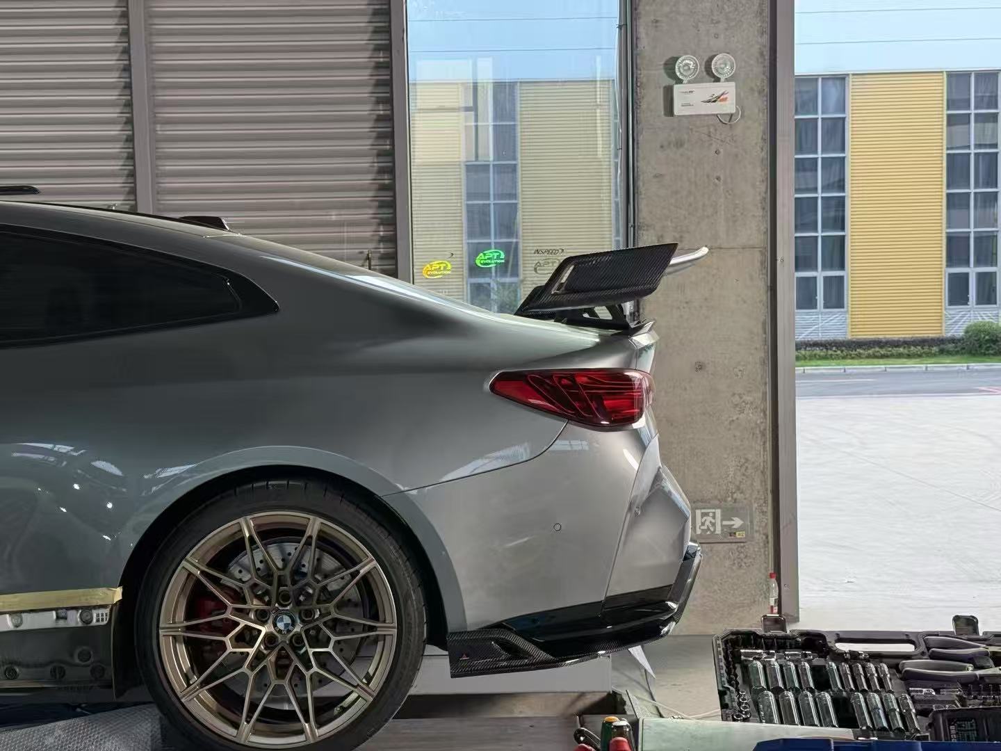 BMW M4 G82 2021-ON &?4 Series G22 430i M440i 2020-ON with Aftermarket Parts - Rear Wing Pre-preg Carbon Fiber?from ArmorExtend