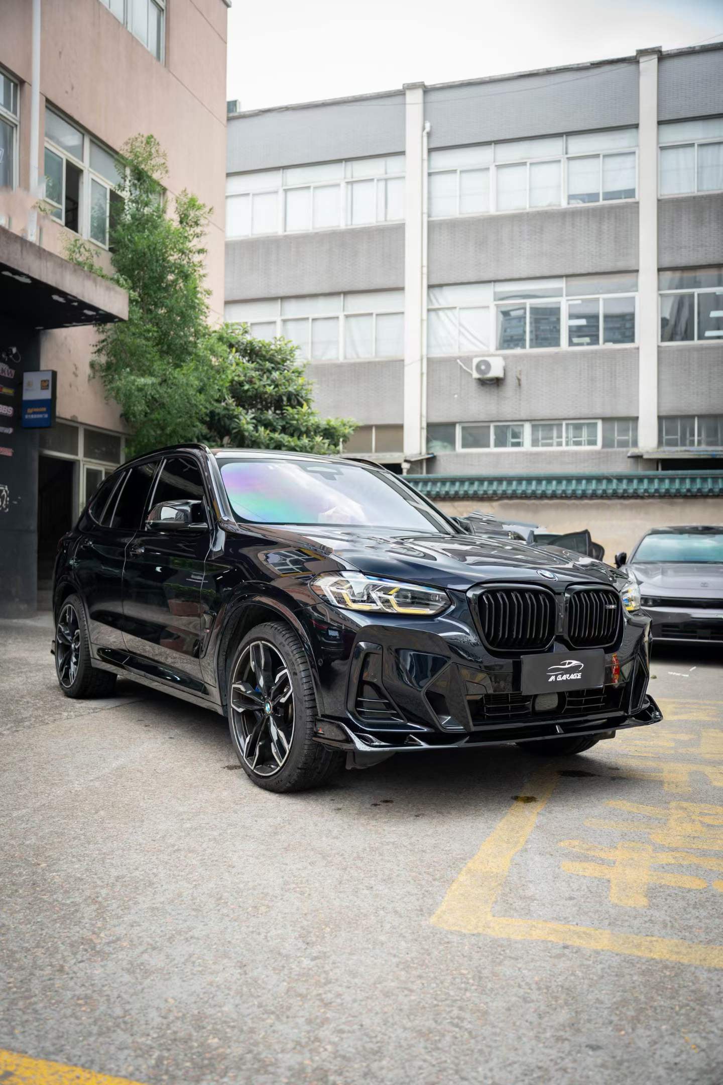 BMW X3 s/x Drive 30i (with M-Package Bumper) & M40i G01 LCI 2022 2023 2024 & X4 xDrive 30i (with M-Package Bumper) & M40i G02 LCI 2022 2023 2024 with Aftermarket Parts - Plustic Style Front Lip ABS from ArmorExtend