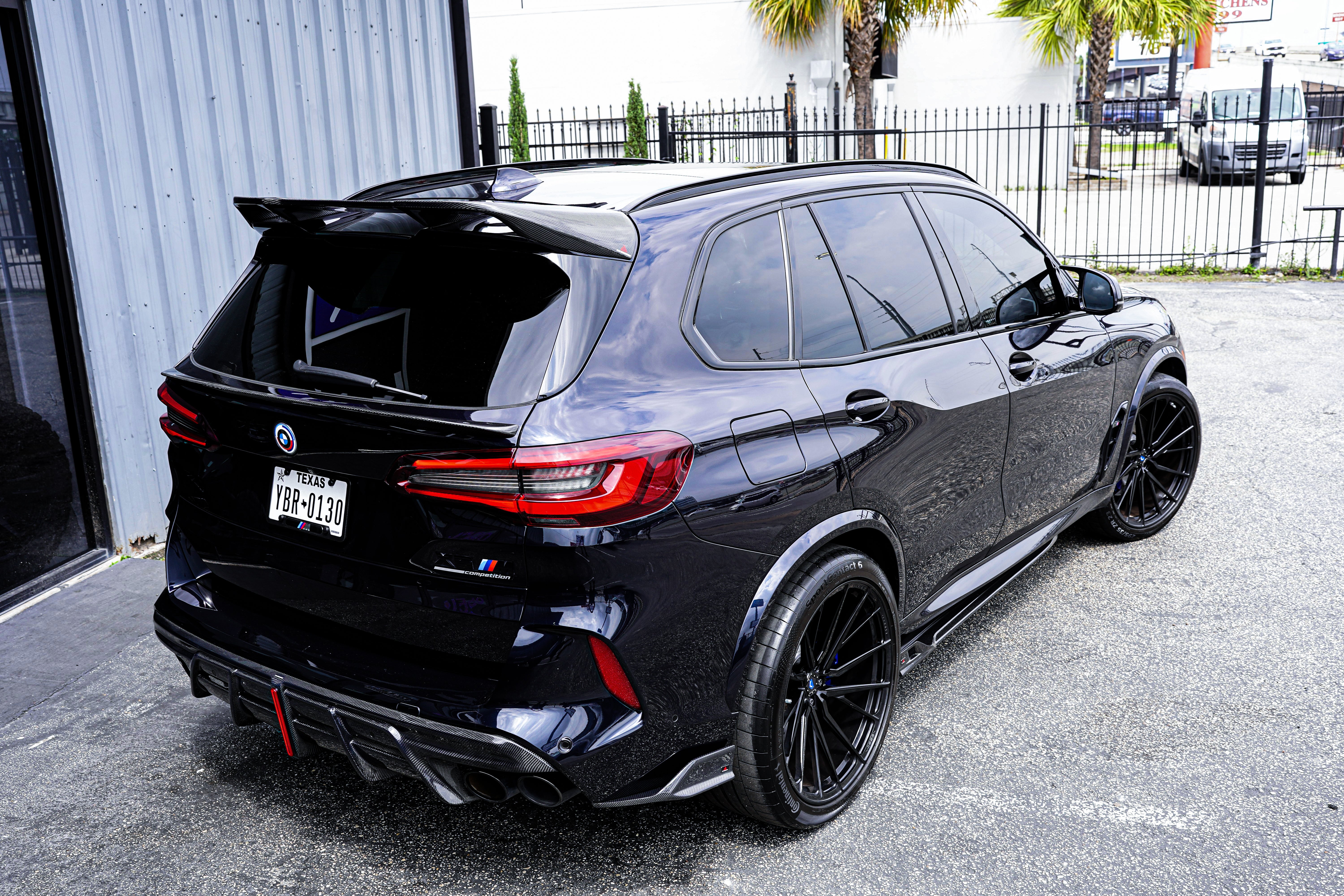 BMW X5M X5MC F95 (Fits Both Pre-LCI & LCI) 2020 2021 2022 2023 2024 with Aftermarket Parts - AE Style Rear Roof Spoiler Carbon Fiber from ArmorExtend