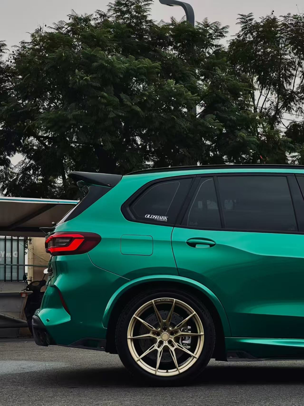 BMW X5M X5MC F95 (Fits Both Pre-LCI & LCI) 2020 2021 2022 2023 2024 & X6M X6MC F96 (Fits Both Pre-LCI & LCI) 2020 2021 2022 2023 2024 with Aftermarket Parts - AE Style Rear Diffuser & Canards Pre-preg Carbon Fiber from ArmorExtend