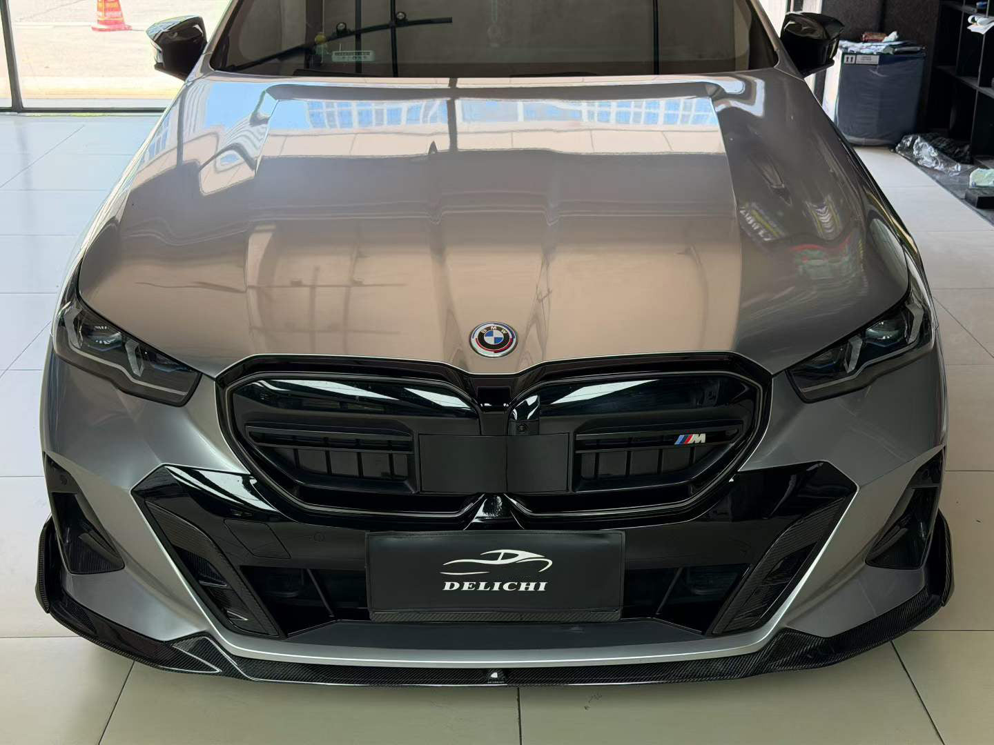 BMW i5 xDrive40 / i5 eDrive40 (with M-package bumper, does not fit base mode) / i5 M60 G60 G61 2024-ON & 5 Series 540i xDrive / 530i xDrive / 530i (with M-package bumper, does not fit base model) / 550e xDrive G60 G61 2024-ON with Aftermarket Parts - AE Design Front Lip Carbon Fiber?from ArmorExtend