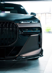 BMW i7 M70 / xDrive60 / eDrive50 G70 2023-ON &?7 Series 760i xDrive / 750e xDrive / 740i xDrive / 740i G70 2023-ON with Aftermarket Parts - AE Style Vacuumed Carbon Front Lip & side splitters?from ArmorExtend 