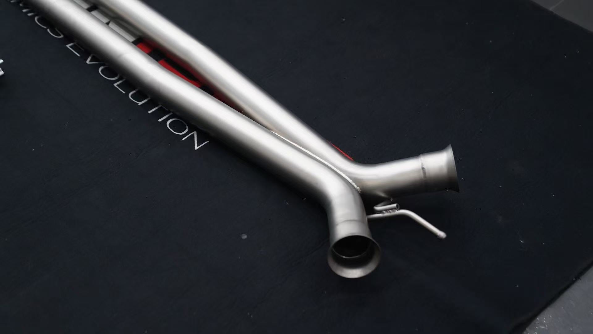 Porsche Panamera 976 E-Hybird 2024-ON with Aftermarket Parts - Midpipe Exhaust?Stainless Steel / Titanium from?ArmorExtend