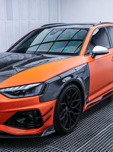 Audi RS4 B9 / B9.5 2018-ON with Aftermarket Parts - AE Vacuumed Carbon Front Fenders?from ArmorExtend
