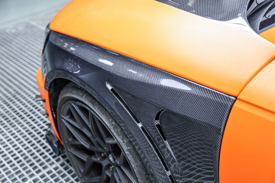 Audi RS4 B9 / B9.5 2018-ON with Aftermarket Parts - AE Vacuumed Carbon Front Fenders?from ArmorExtend
