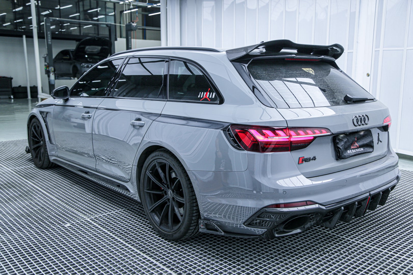 Audi RS4 B9 / B9.5 2018 2019 2020 2021 2022 2023 2024 with Aftermarket Parts - AE Rear Roof Spoiler?Carbon Fiber from ArmorExtend
