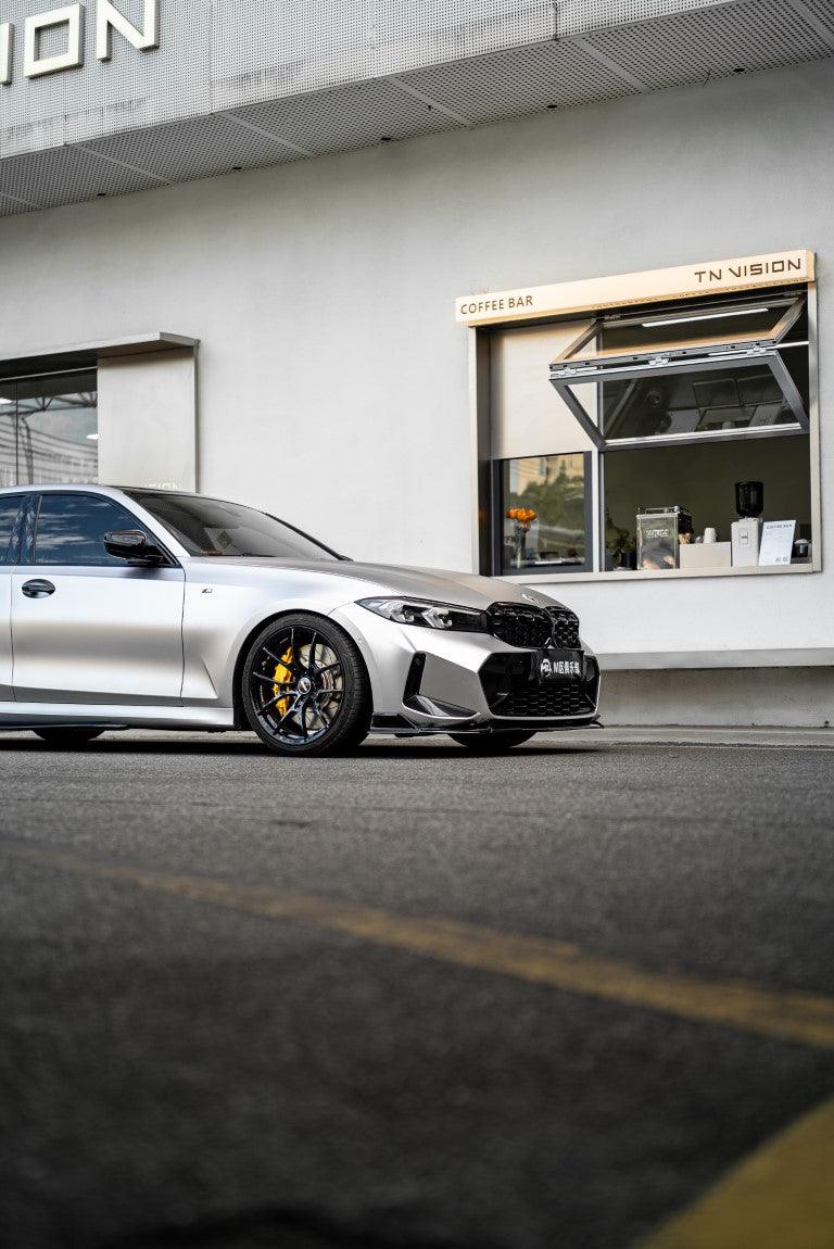 BMW 3 Series G20 330i M340i 2023 2024 LCI with Aftermarket Parts - Plustic Style Side Skirts ABS?from ArmorExtend?