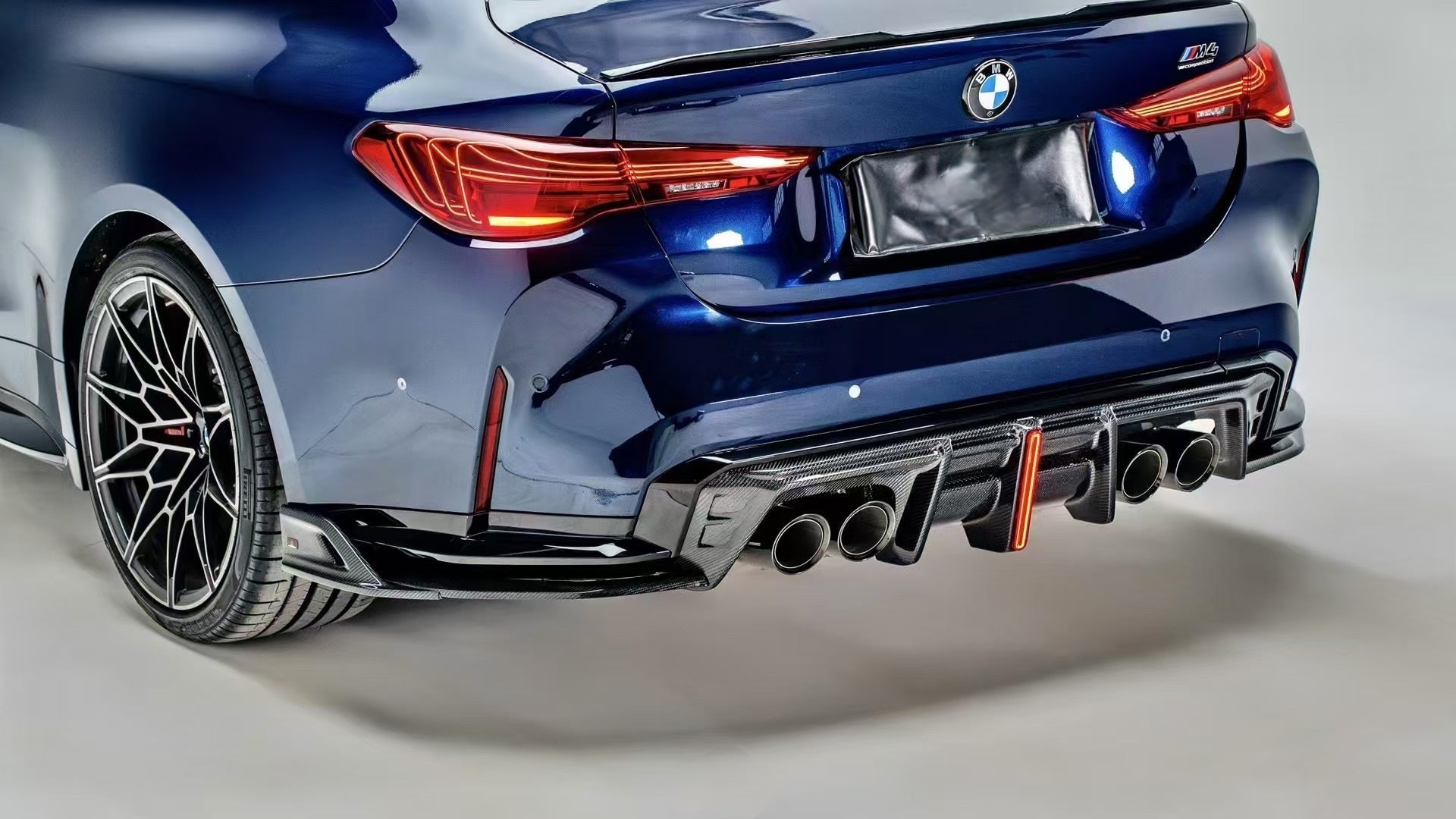 BMW M3 G80 G81 2021-ON & M4 G82 G83 2021-ON with Aftermarket Parts - V3 Rear Diffuser & Rear Canards Carbon Fiber from?ArmorExtend