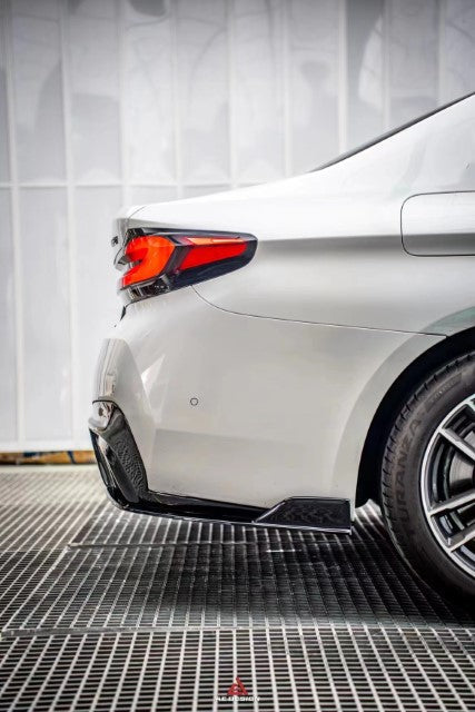BMW M5/M5C F90 (Fits Both Pre-LCI & LCI) 2018-ON &?5 Series G30 540i M550i (With M-Package Bumper) G30 G31 (Fits Both Pre-LCI & LCI) 2017-ON with Aftermarket Parts - AE Style ABS Rear Diffuser & Rear Canards from ArmorExtend