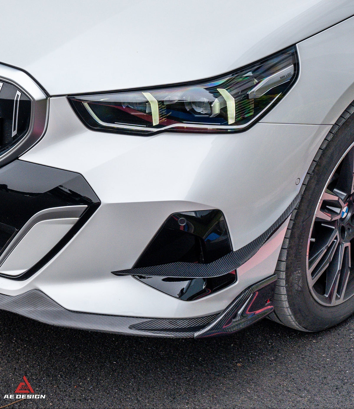 BMW i5 xDrive40 / i5 eDrive40 (with M-package bumper, does not fit base mode) / i5 M60 G60 G61 2024-ON & 5 Series 540i xDrive / 530i xDrive / 530i (with M-package bumper, does not fit base model) / 550e xDrive G60 G61 2024-ON with Aftermarket Parts - AE Design Front Canards?Carbon Fiber?from ArmorExtend