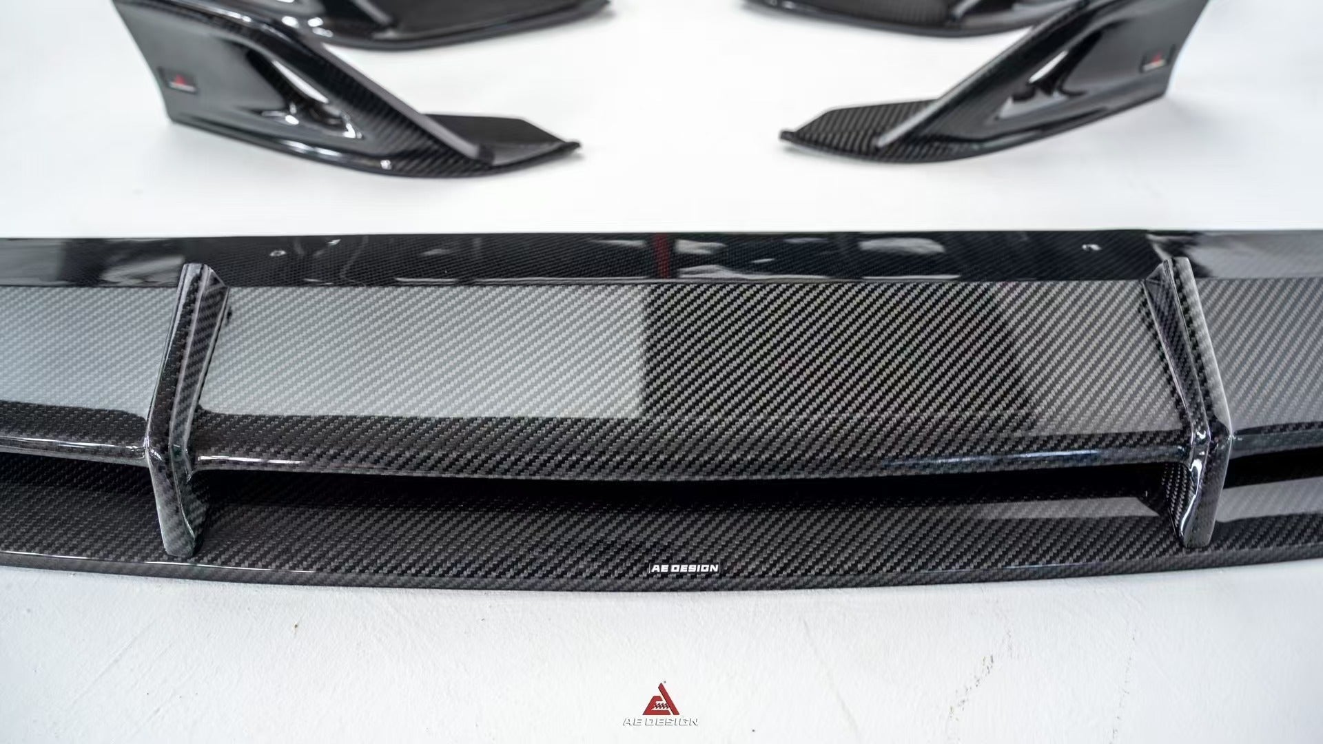 Porsche Cayenne Coupe 9Y0.2 Base/S/E-Hybrid 2024-ON & Cayenne Coupe 9Y3.2 Base/S 2024-ON with Aftermarket Parts - AE Front Lip & Canards?Pre-preg Carbon Fiber?from ArmorExtend