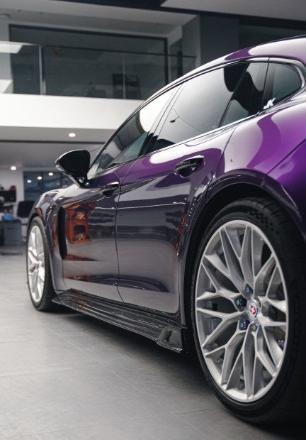Porsche Panamera 976 Base 4 4S E-Hybird GTS Turbo 2024-ON with Aftermarket Parts - AE Desgin ART Side Skirts Carbon Fiber?from ArmorExtend