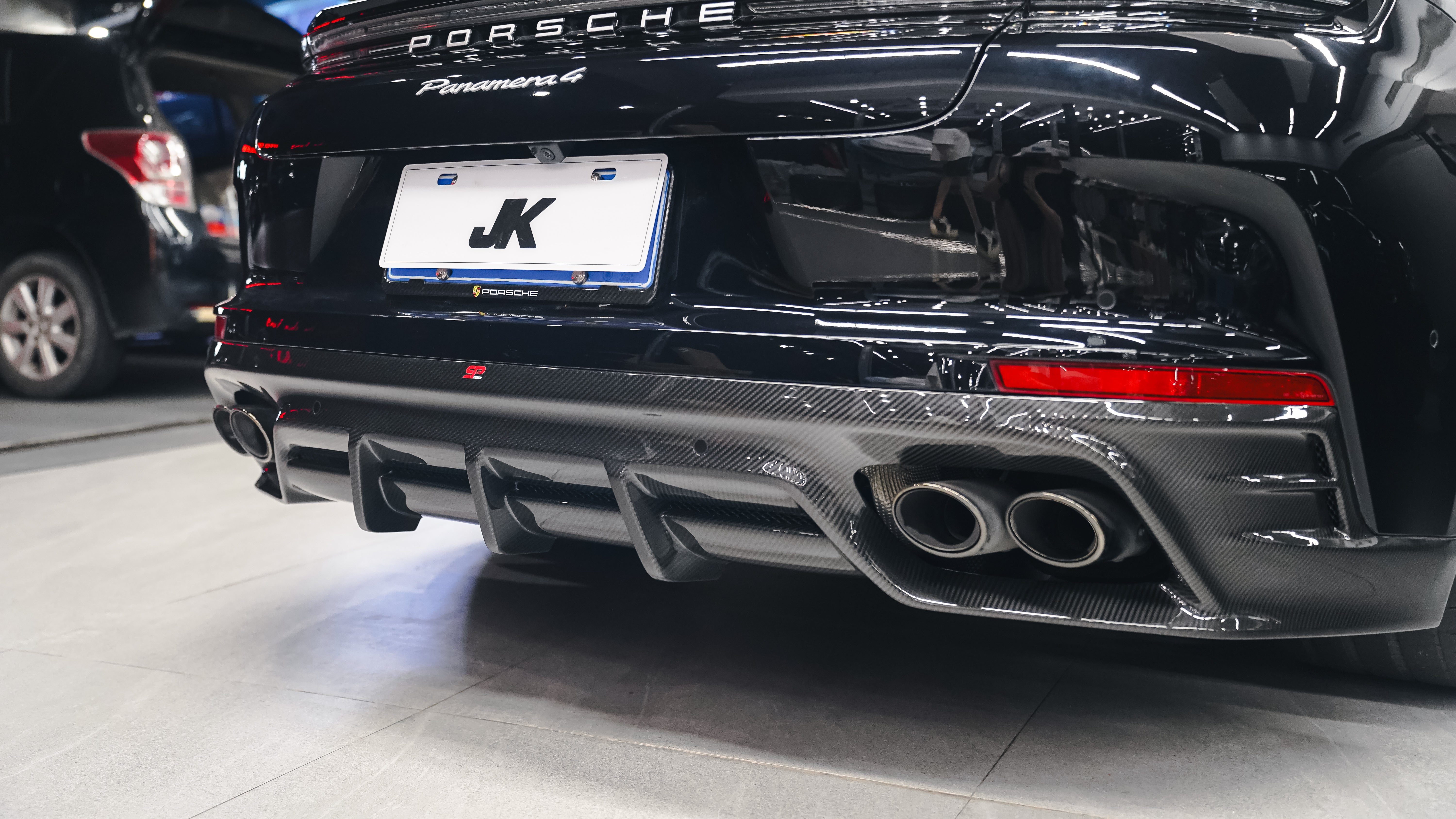 Porsche ?Panamera 976 Base 4 4S E-Hybird GTS Turbo 2024-ON with Aftermarket Parts - Rear Diffuser?Carbon Fiber from ArmorExtend