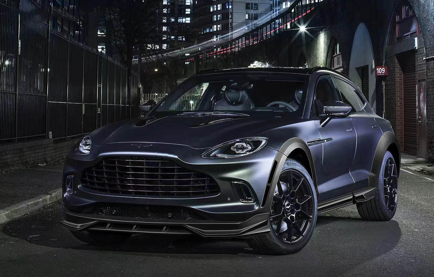 Aston Martin DBX Base 2021 2022 2023 2024 with Aftermarket Parts - Wheel Arches Dry Pre-preg Carbon Fiber from Ventus Veloce