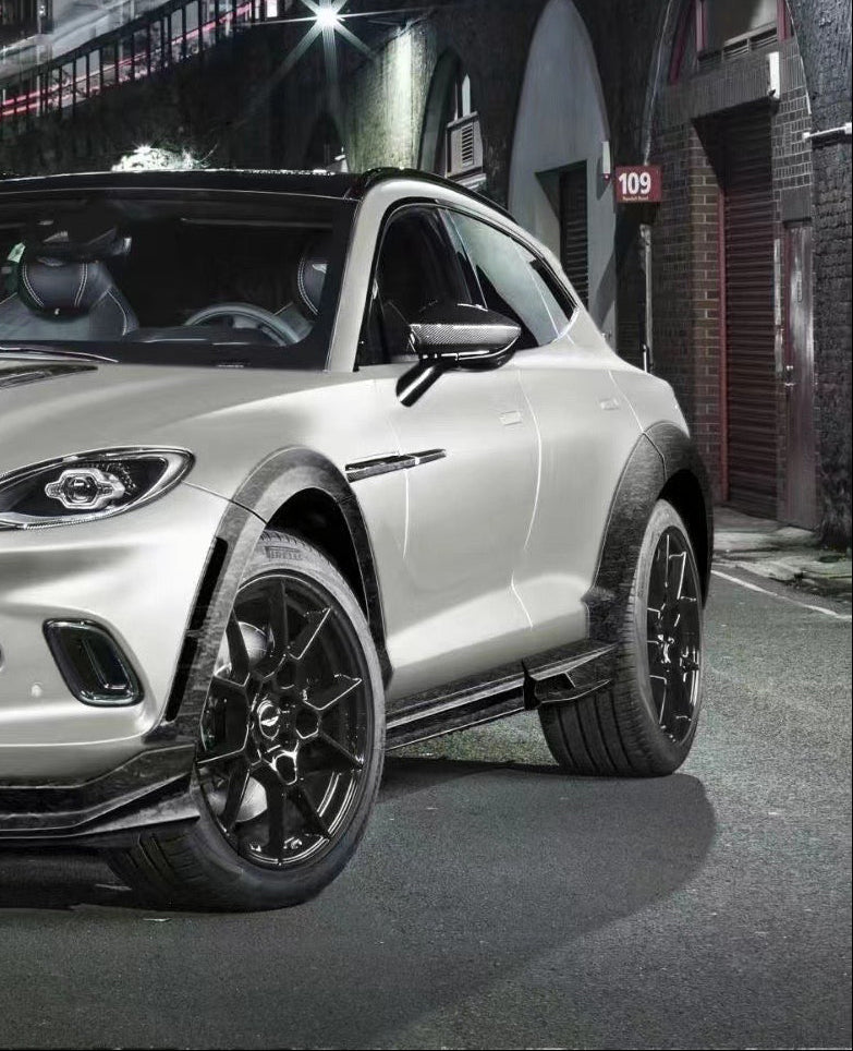 Aston Martin DBX Base 2021 2022 2023 2024 with Aftermarket Parts - Wheel Arches Dry Pre-preg Carbon Fiber from Ventus Veloce