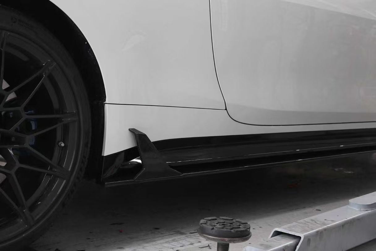BMW M4 G82 G83 2021-ON with Aftermarket Parts - V2 Side Skirts Pre-preg Carbon Fiber from BCTXE Tuning