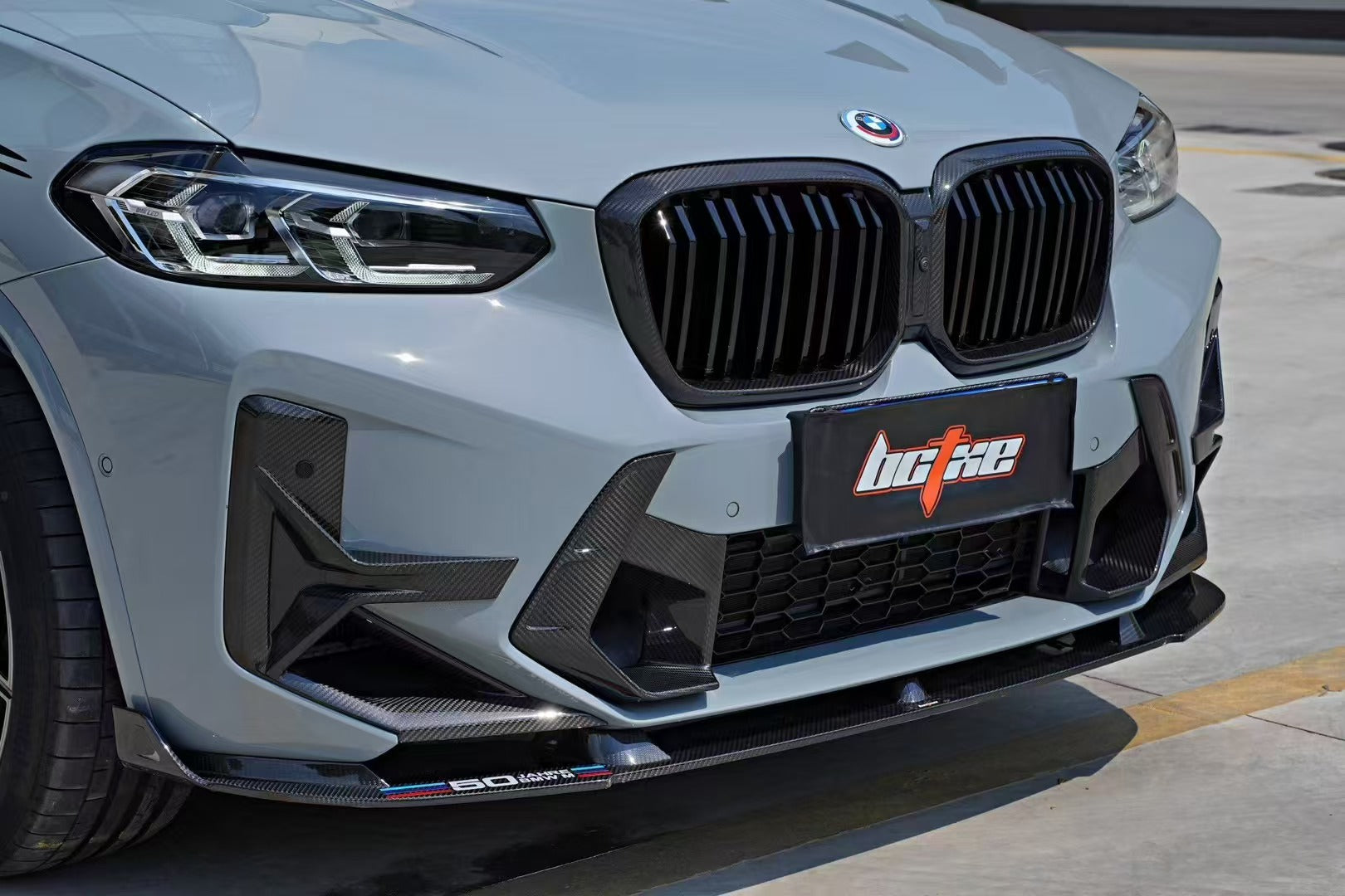 BMW X3M X3MC F97 LCI 2022 2023 2024 & X4M X4MC F98 LCI 2022 2023 2024 with Aftermarket Parts - Middle Vent Bumper Valences Pre-preg Carbon Fiber from BCTXE Tuning