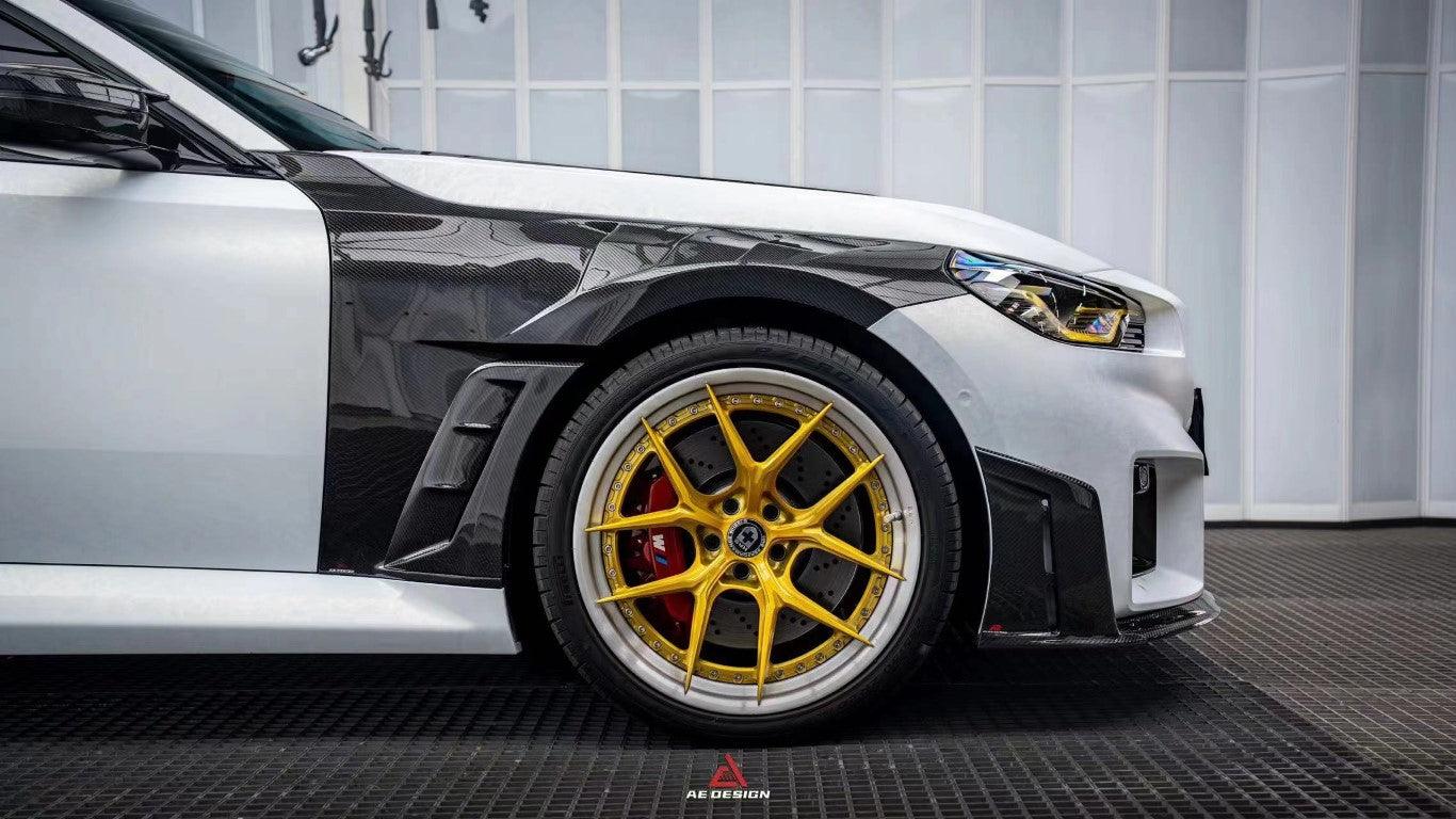 BMW M2 & M2C G87 2023 2024?with Aftermarket Parts - AE V2 Style Front Fenders Carbon Fiber from ArmorExtend