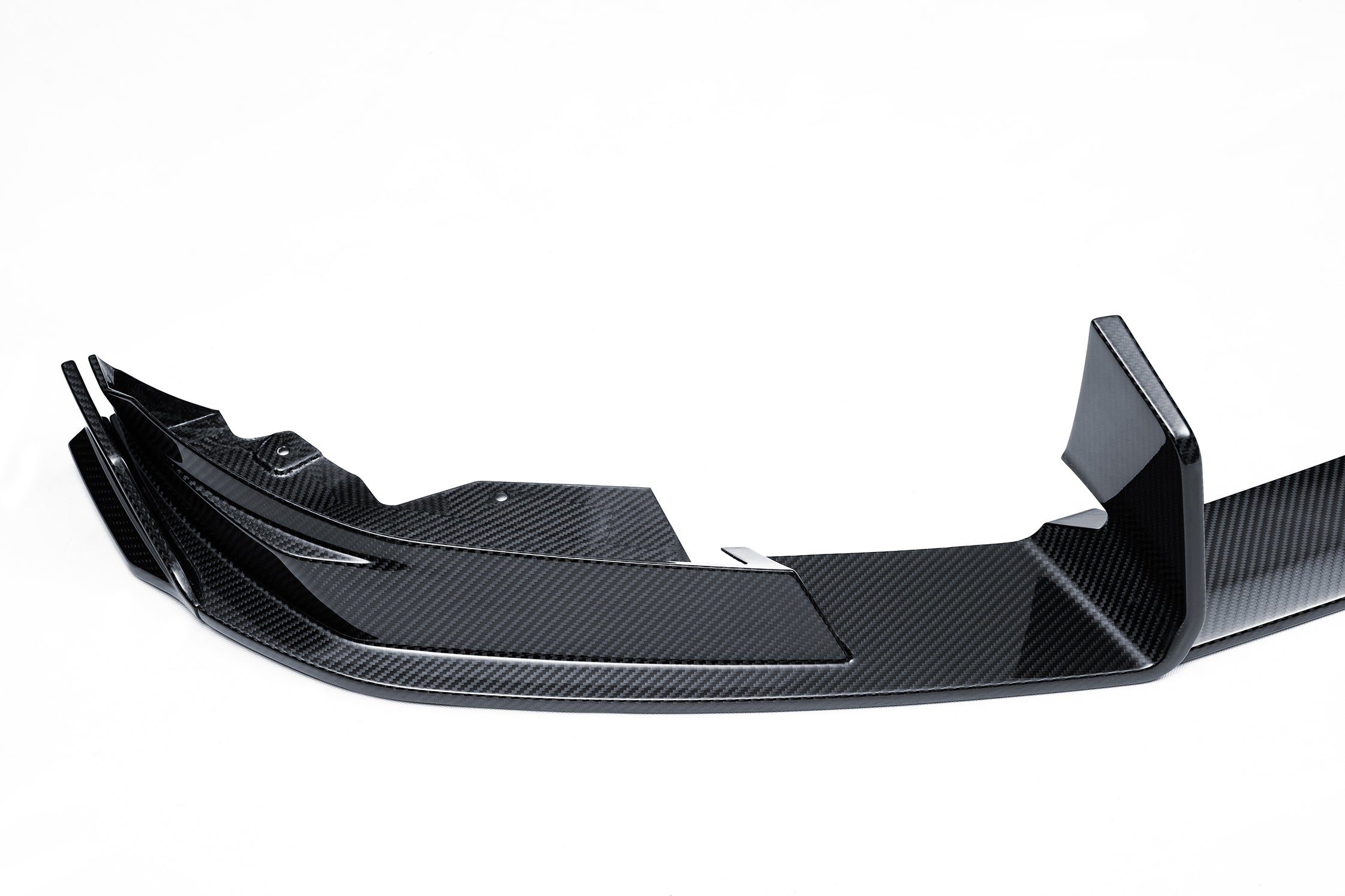 BMW XM G09 2023-ON with Aftermarket Parts - Front Lip Dry Pre-preg Carbon Fiber from Ventus Veloce