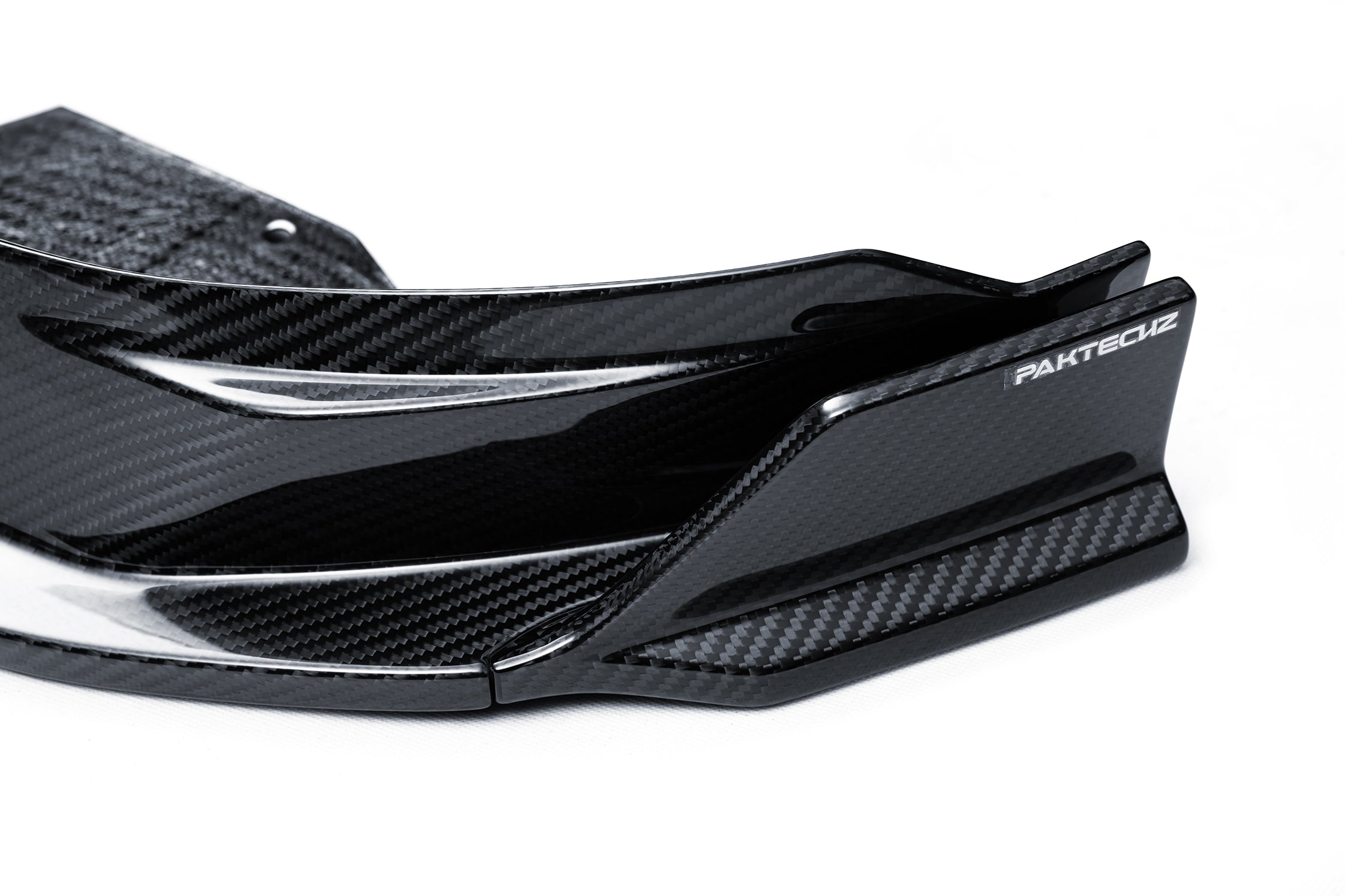 BMW XM G09 2023-ON with Aftermarket Parts - Front Lip Dry Pre-preg Carbon Fiber from Ventus Veloce