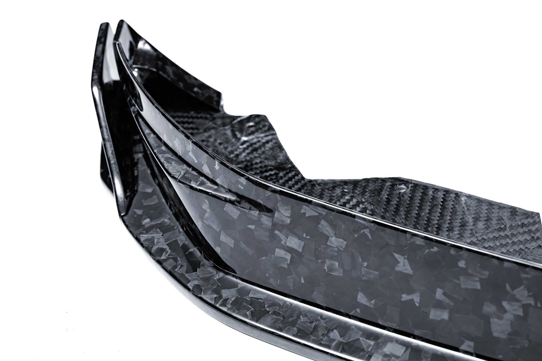 BMW XM G09 2023-ON with Aftermarket Parts - Front Lip Dry Pre-preg Carbon Fiber from Ventus Veloce