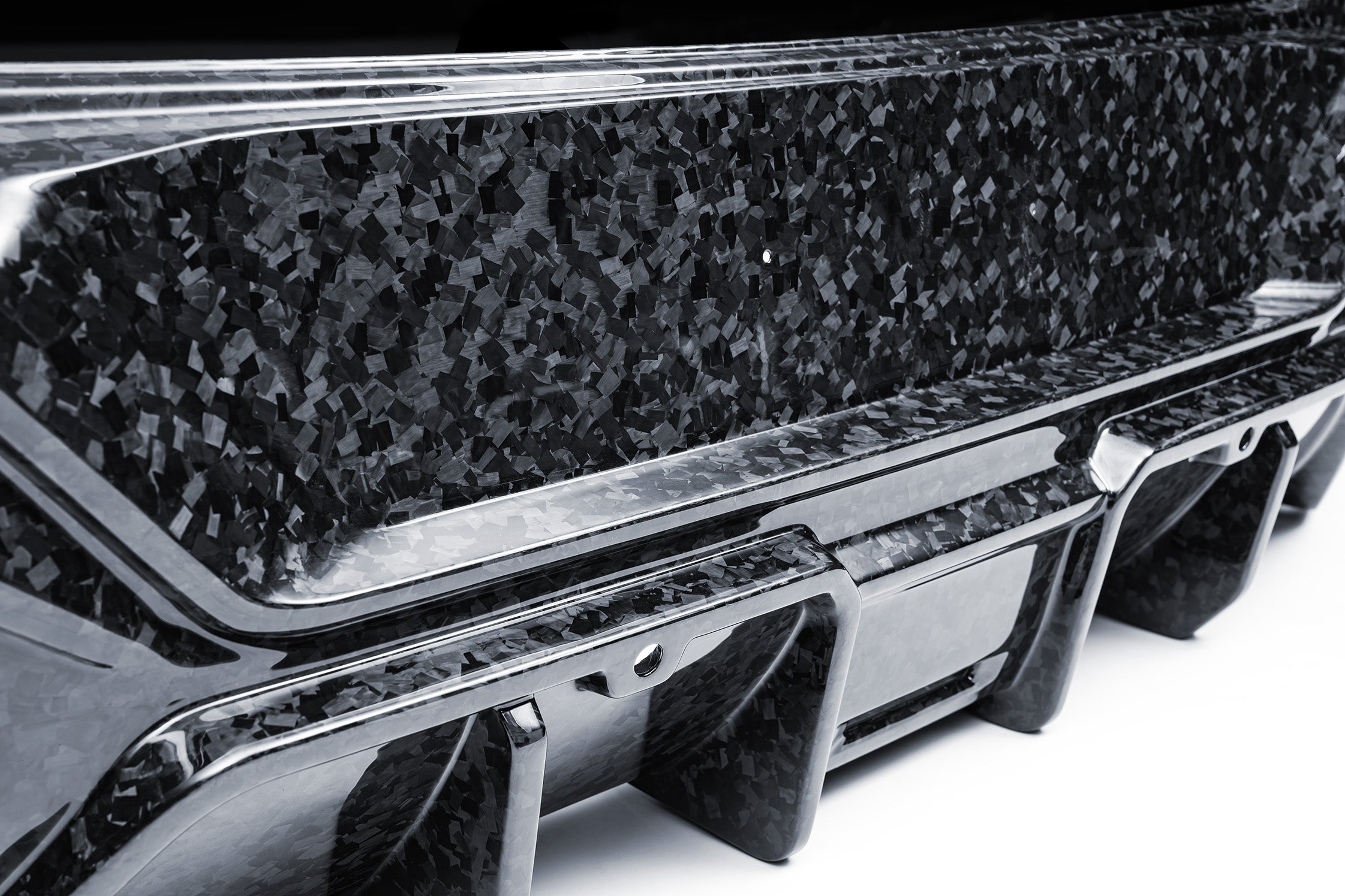 BMW XM G09 2023-ON with Aftermarket Parts - Rear Diffuser Dry Pre-preg Carbon Fiber from Ventus Veloce