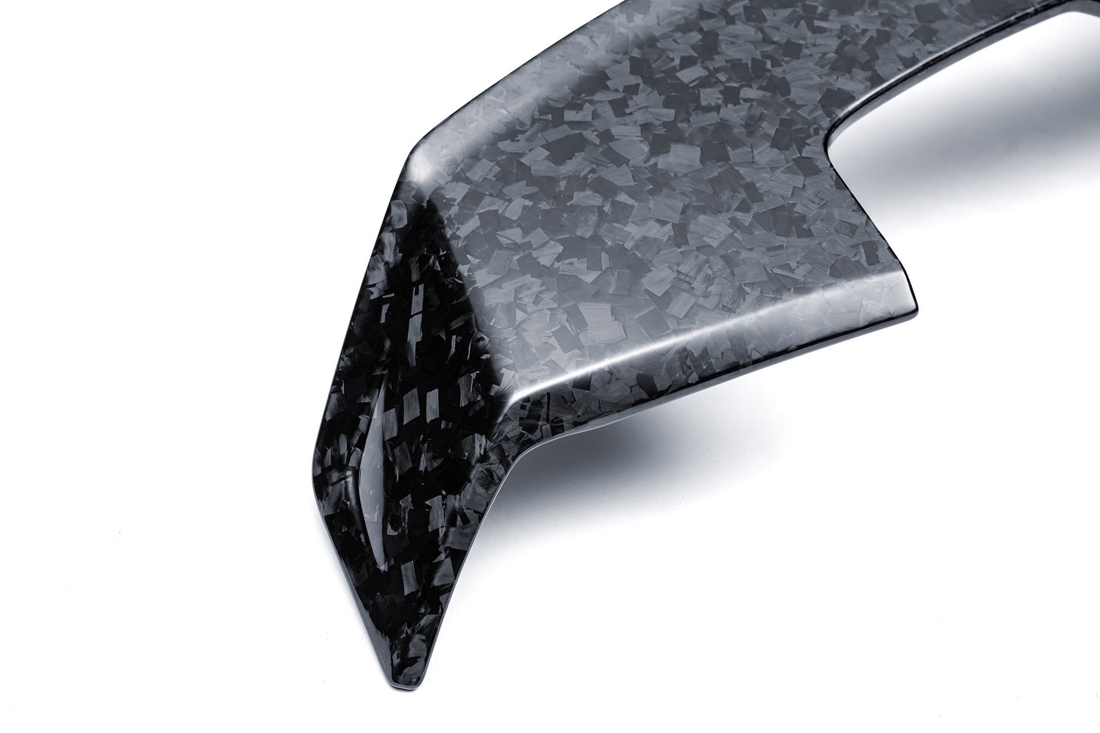BMW XM G09 2023-ON with Aftermarket Parts - Rear Roof Spoiler Dry Pre-preg Carbon Fiber from Ventus Veloce