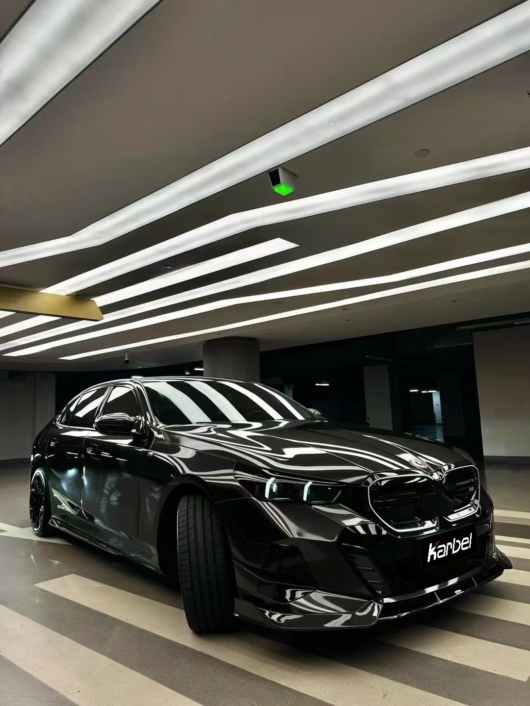 BMW i5 xDrive40 / i5 eDrive40 (with M-package bumper, does not fit base mode) / i5 M60 G60 G61 2024-ON & 5 Series 540i xDrive / 530i xDrive / 530i (with M-package bumper, does not fit base model) / 550e xDrive G60 G61 2024-ON with Aftermarket Parts - Pre-preg Carbon Fiber Front Bumper Lower Center Grill Trim from Karbel Carbon