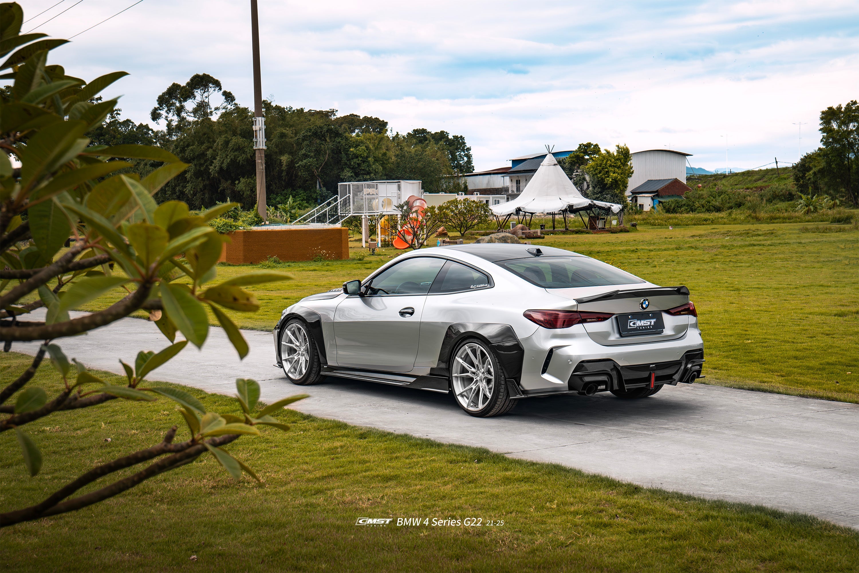 BMW 4 Series M440 430 G22 G23 2020-ON with Aftermarket Parts - HORIZON Rear Diffuser & Canards Dry Pre-preg Carbon Fiber / FRP from CMST Tuning