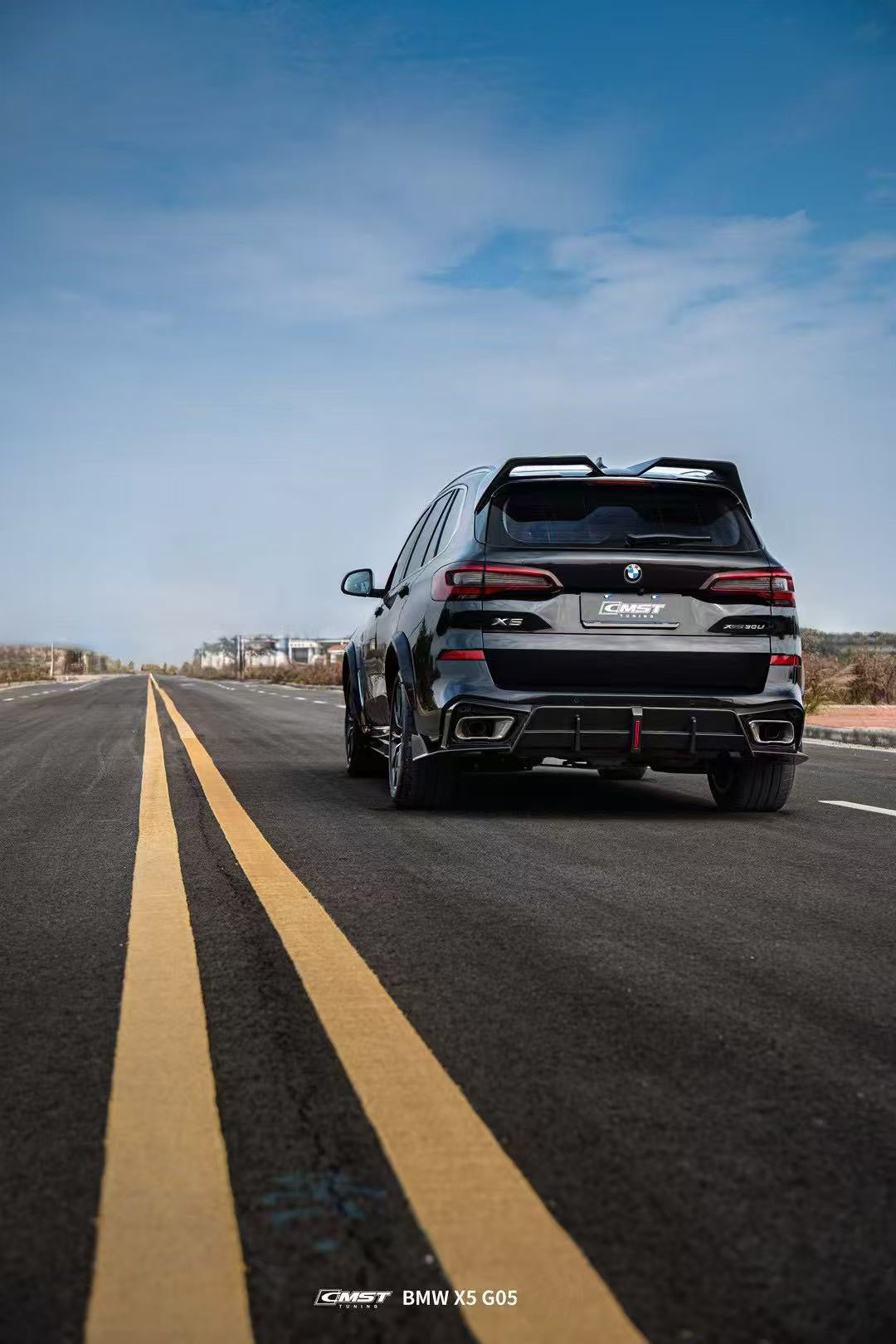 BMW X5 G05 LCI 2024-ON with Aftermarket Parts - Roof Spoiler Pre-preg Carbon Fiber from CMST Tuning