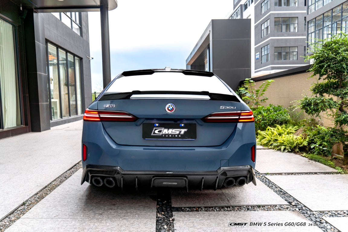 BMW i5 xDrive40 / eDrive40 (with M-package bumper, does not fit base mode) / M60 G60 G61 2024-ON &amp; 5 Series 540i xDrive / 530i xDrive / 530i (with M-package bumper, does not fit base model) / 550e xDrive G60 G61 2024-ON with Aftermarket Parts - Rear Diffuser Dry Pre-preg Carbon Fiber / FRP