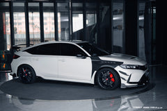 Honda Civic Type-R FL5 2023-ON with Aftermarket Parts - Pre-preg Carbon Fiber/FRP Front Fenders from CMST Tuning