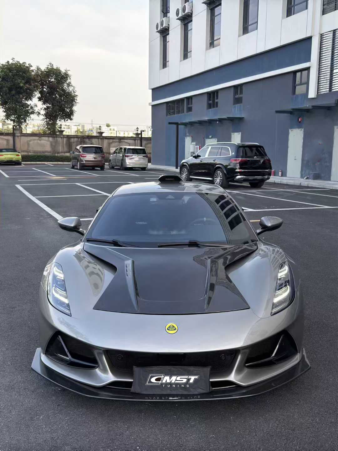 Lotus Emira 3.6 V6 2.0 Four-cylinder 2022-ON with Aftermarket Parts - High Down Force Version Front Lip Dry Pre-preg Carbon Fiber / FRP