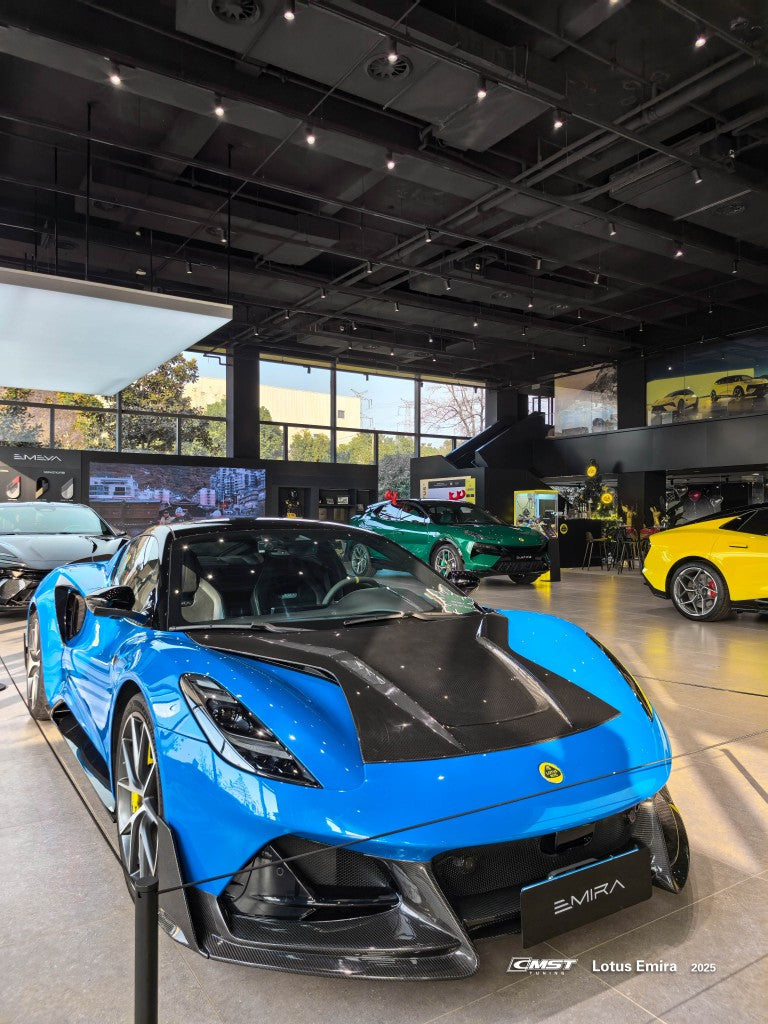 Lotus Emira 3.6 V6 2.0 Four-cylinder 2022-ON with Aftermarket Parts - Hood Dry Pre-preg Carbon Fiber / FRP