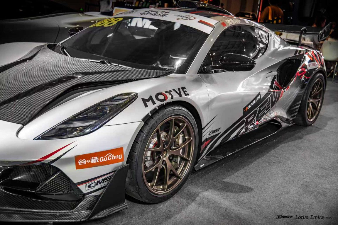 Lotus Emira 3.6 V6 2.0 Four-cylinder 2022-ON with Aftermarket Parts - Hood Dry Pre-preg Carbon Fiber / FRP
