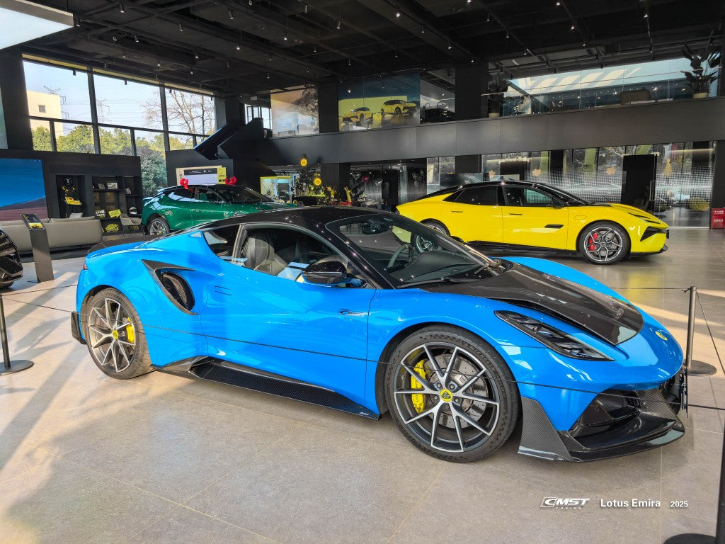 Lotus Emira 3.6 V6 2.0 Four-cylinder 2022-ON with Aftermarket Parts - Side Skirts Dry Pre-preg Carbon Fiber / FRP