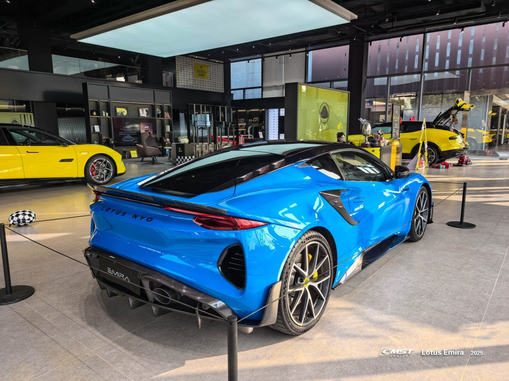 Lotus Emira 3.6 V6 2.0 Four-cylinder 2022-ON with Aftermarket Parts - V2 Rear Diffuser Dry Pre-preg Carbon Fiber / FRP