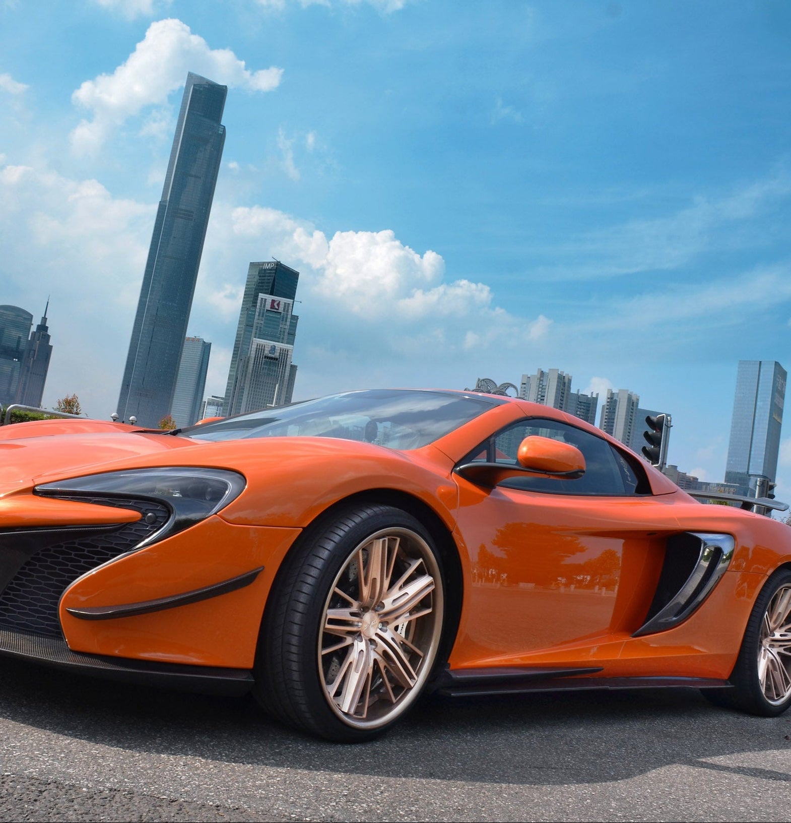 McLaren MP4-12C / 650S / 675LT Carbon Fiber Body Kit