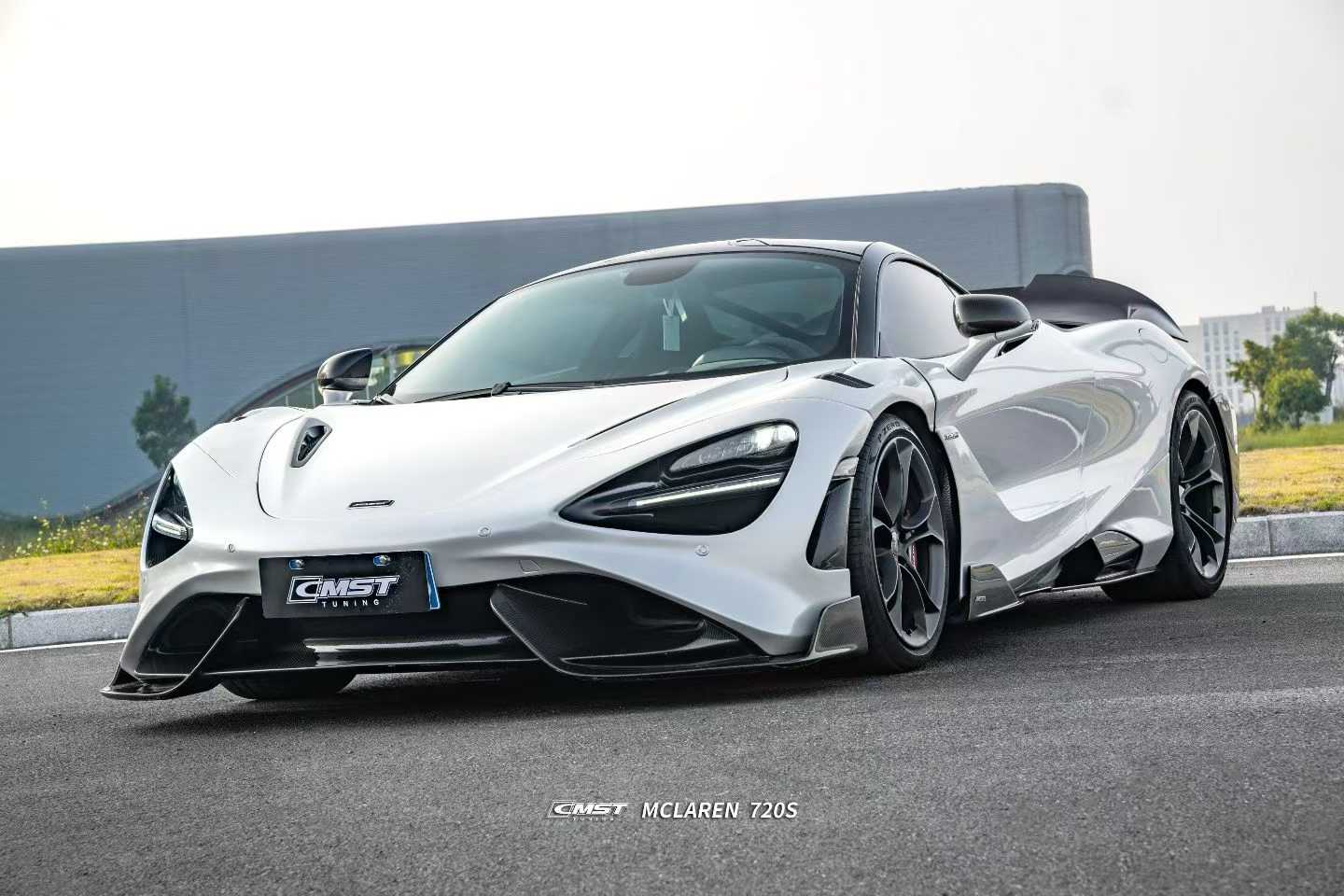 McLaren 720s 765LT 750s Aftermarket Parts CMST Tuning Side Skirts