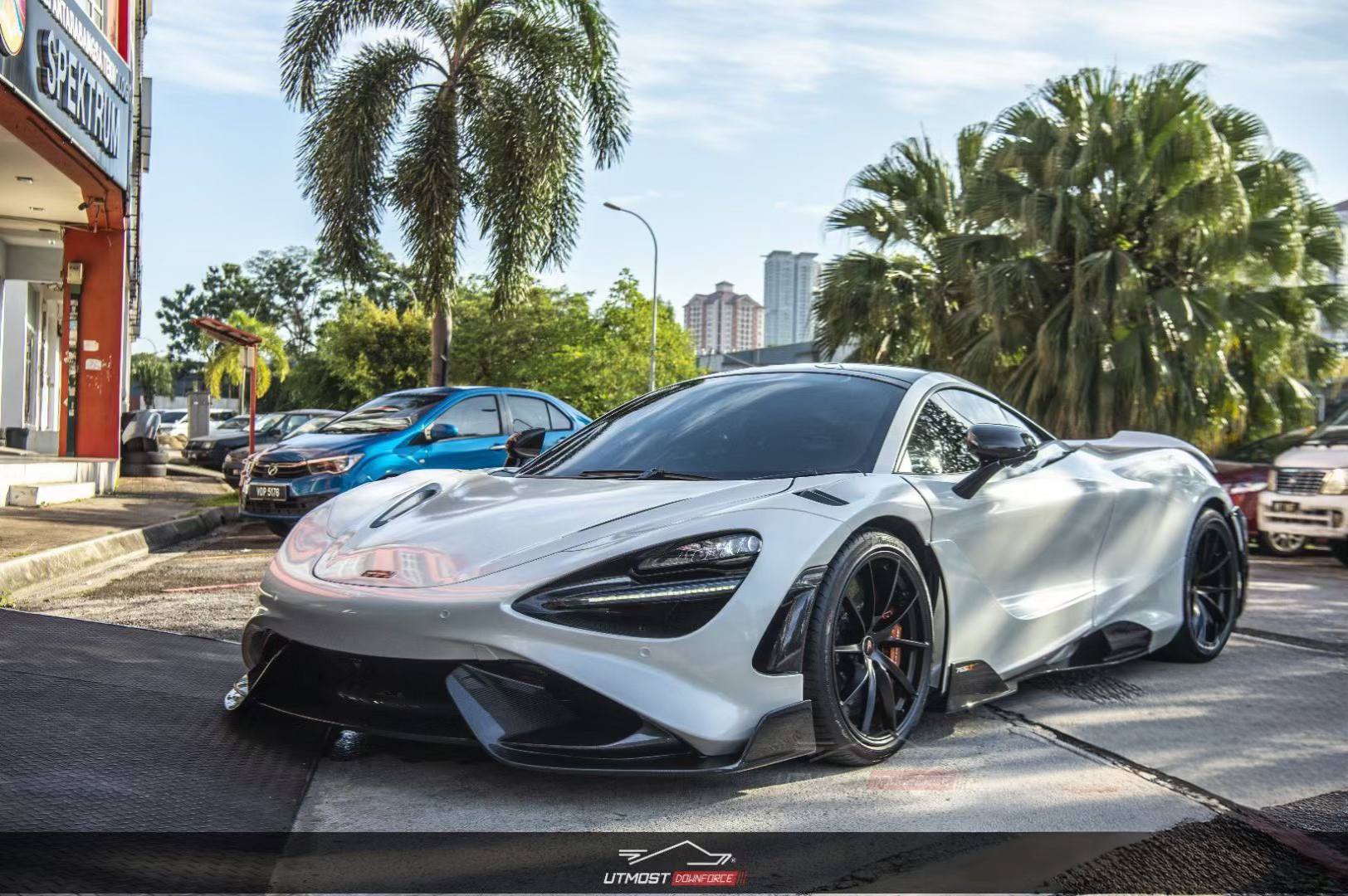 McLaren 720s 2018 2019 2020 2021 2022 2023 & 765LT 2021 2022 & 750s 2024 with Aftermarket Parts - 765lt Conversion Front Fenders Carbon Fiber / FRP from CMST Tuning