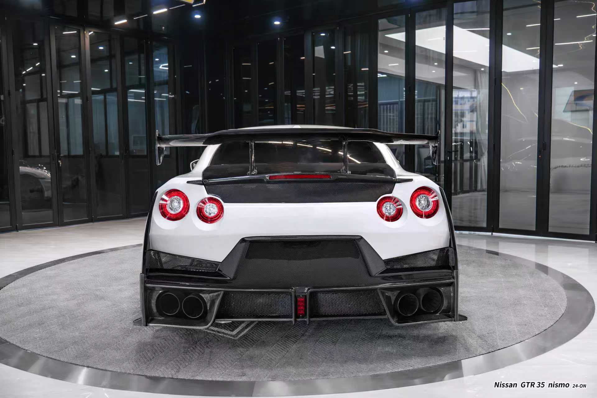 Nissan GTR R35 CBA DBA EBA 2008 2009 2010 2011 2012 2013 2014 2015 2016 2017 2018 2019 2020 2021 2022 2023 2024 with Aftermarket Parts - 2024 NISMO Style Rear Bumper & Diffuser & Undertray Carbon Fiber / FRP CMST Tuning