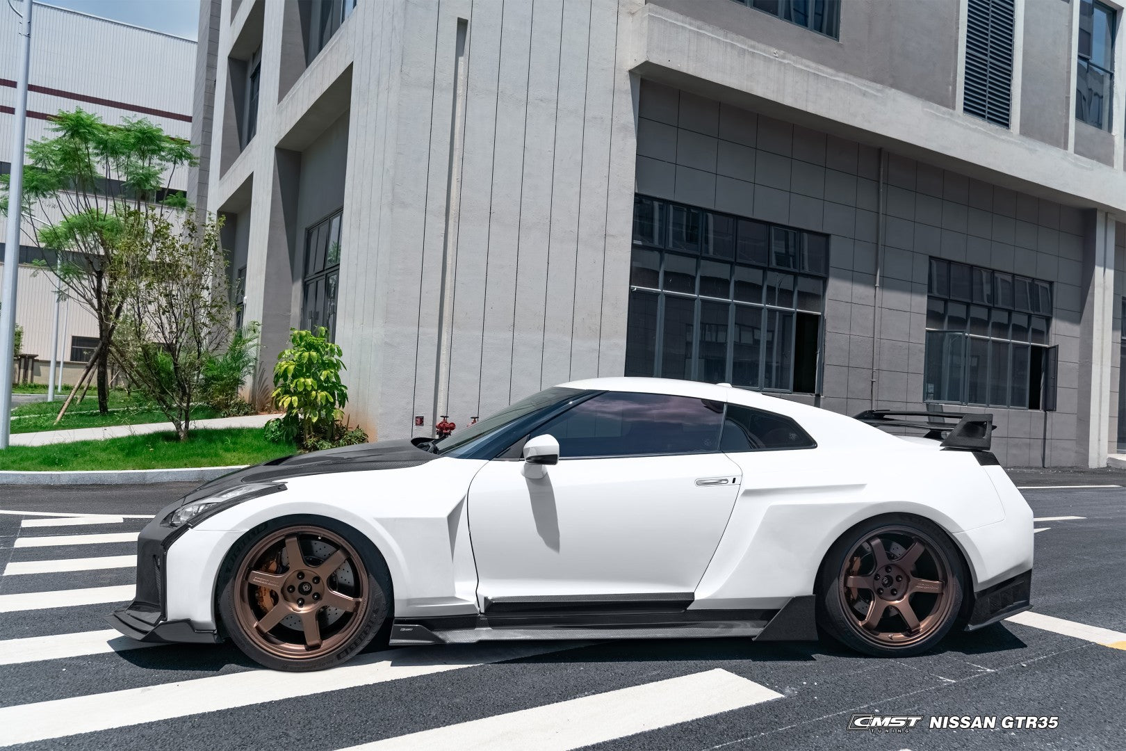 Nissan GTR R35 CBA DBA EBA 2008 2009 2010 2011 2012 2013 2014 2015 2016 2017 2018 2019 2020 2021 2022 2023 2024 with Aftermarket Parts - HORIZON Rear Quarter Panel Flares Carbon Fiber / FRP from CMST Tuning
