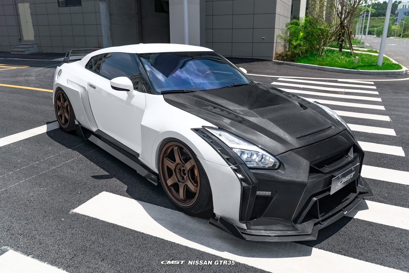 Nissan GTR R35 CBA DBA EBA 2008-2024 with Aftermarket Parts - HORIZON Narrow body &  Widebody Front Lip Carbon Fiber / FRP from CMST Tuning