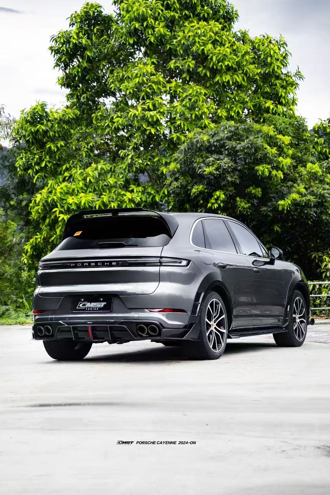 Porsche Cayenne 9Y0 9Y0.1 Base/S/GTS/Turbo/Turbo S 2019 2020 2021 2022 2023 & Cayenne 9Y0 9Y0.2 Base/S/AWD/E-Hybrid/GTS/Turbo/Turbo S 2024-ON & Cayenne 9Y3 9Y3.1 Base/S/GTS/Turbo/Turbo S/Turbo GT 2019 2020 2021 2022 2023 &amp; Cayenne 9Y3 9Y3.2 Base/S/AWD/E-Hybrid/GTS/Turbo/Turbo S/Turbo GT 2024-ON with Aftermarket Parts - Side Skirts Carbon Fiber / FRP from CMST Tuning