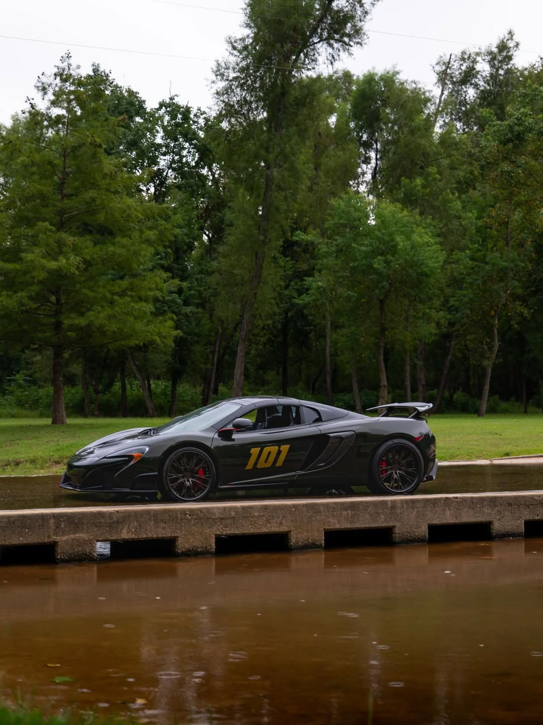 McLaren 650S MP4-12C 2012-2016 with CMST Tuning's Aftermarket Parts - Rear Wing Carbon Fiber / FRP. A complete transformation of style and performance.