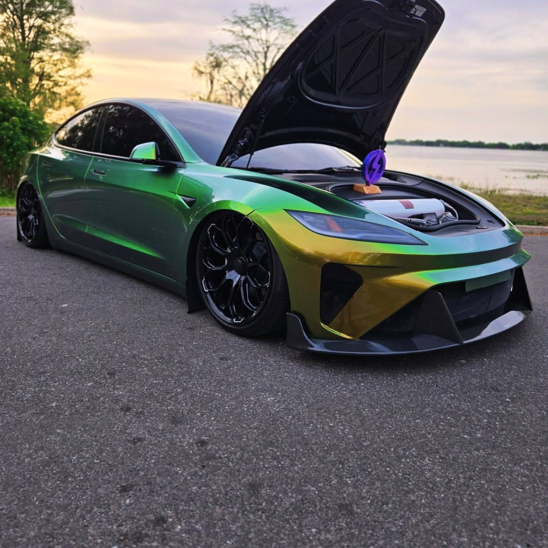 Tesla Model 3 Highland / Performance 2024-ON with Aftermarket Parts - V1 Style Side Skirts Carbon Fiber from CMST Tuning
