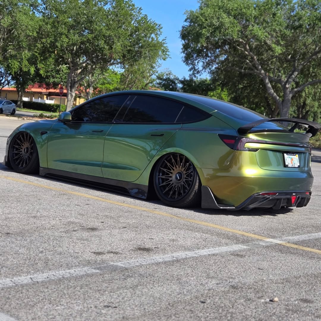 Tesla Model 3 Highland / Performance 2024-ON with Aftermarket Parts - V1 Style Side Skirts Carbon Fiber from CMST Tuning